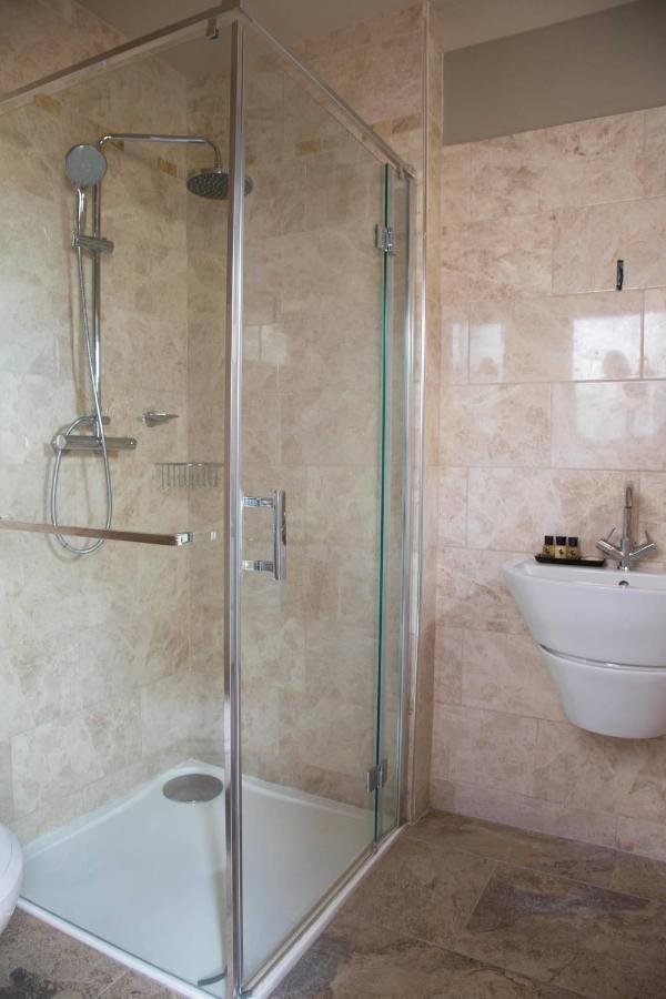 The Evenlode Hotel Eynsham ภายนอก รูปภาพ